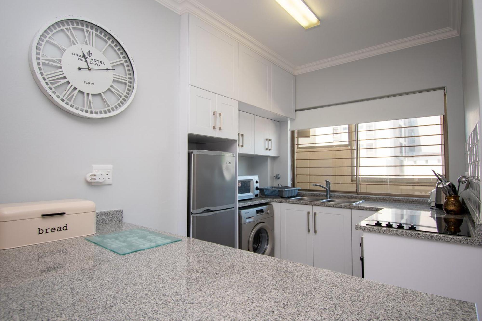 16 Bronze Umhlanga Rocks Apartment Durban